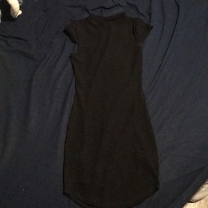 Black bodycon dress